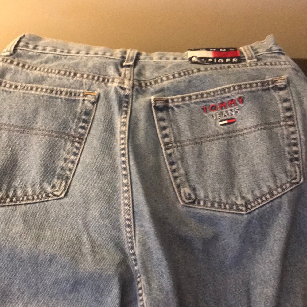 Tommy Hilfiger